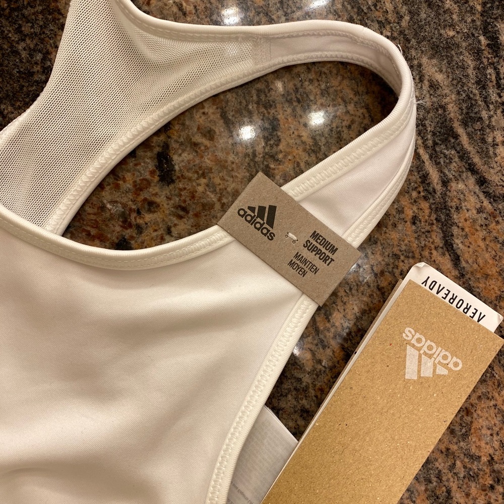 NWT ADIDAS SPORTS BRA 💫 - Picture 10 of 11